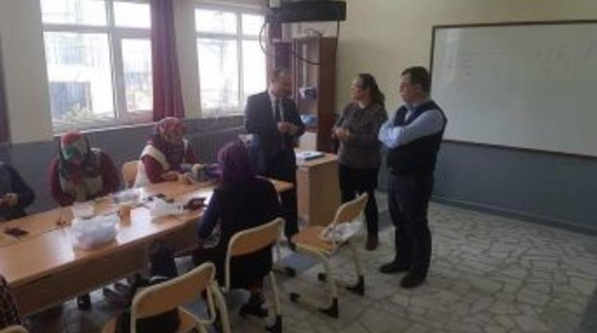 M&uuml;d&uuml;r Tanrıkulu: Hedefimiz İl&ccedil;e Ekonomisine Katkı Sağlayacak Kurslar A&ccedil;mak