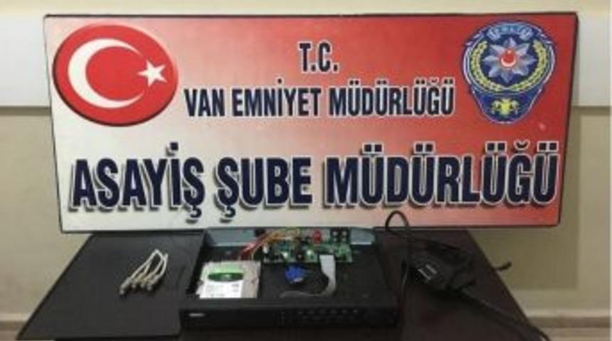 Van’da 64 Hırsızlık Ve Yankesicilik Olaylarıyla İlgili 14 Şüpheli Tutuklandı