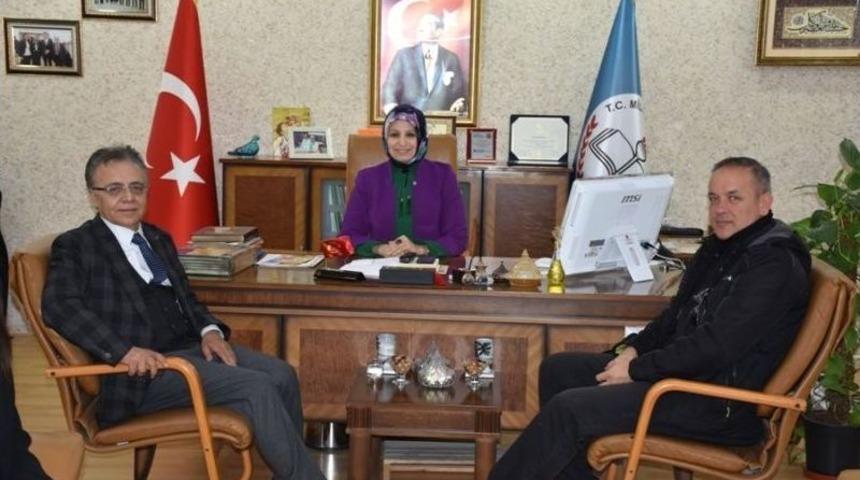 İş Adamı Hayati Öztürk İl Milli Eğitim Müdürü Durmuş İle Bir Araya Geldi