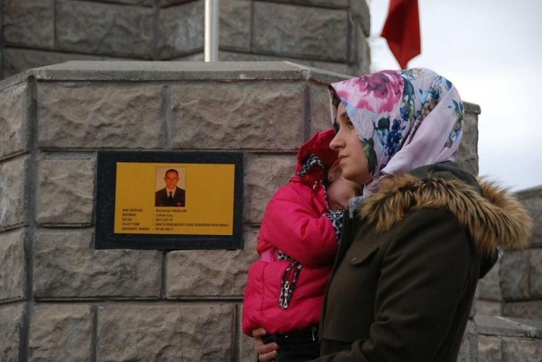 Şehit Uzman &Ccedil;avuş Bağlan, Birliğinde T&ouml;renle Anıldı