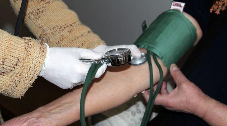 &Uuml;cretsiz Hizmetten 14 Bin 879 Kişi Yararlandı