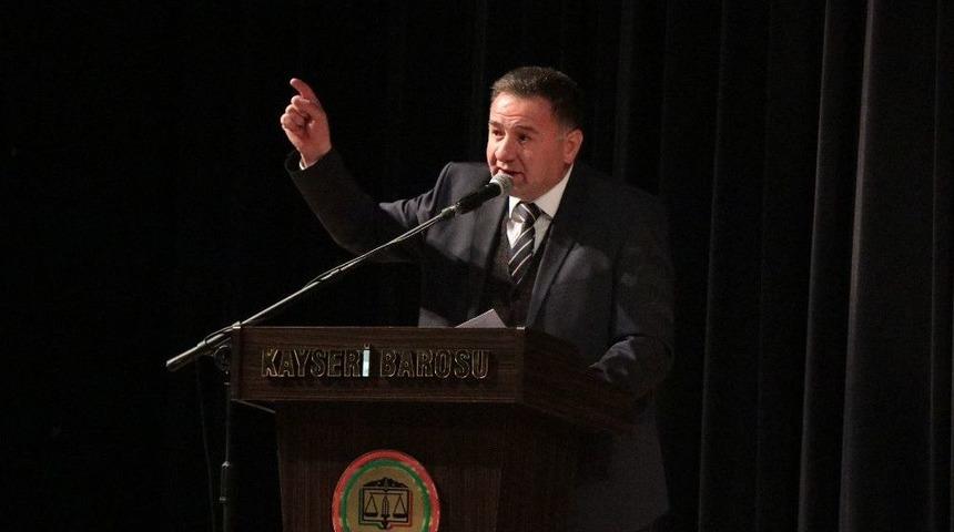 Baro Başkanı Dursun: &ldquo;hukukun Namusunu Ve Onurunu Savunmakla M&uuml;kellefiz&rdquo;