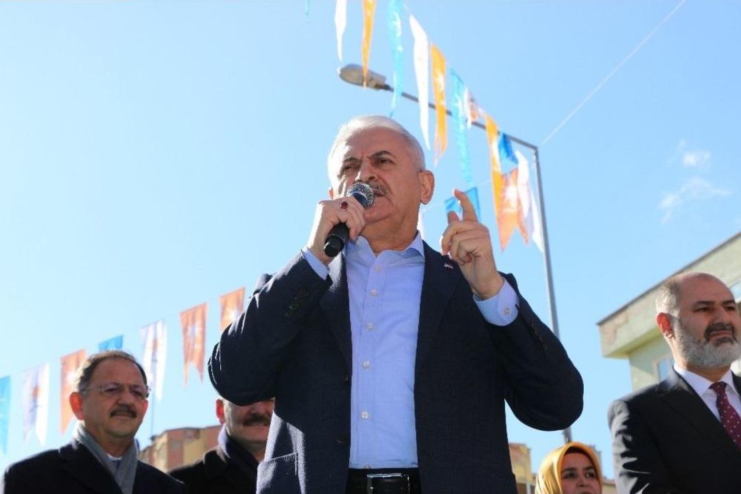 Başbakan Yıldırım: "kongrelerimiz Bayram Yeri Gibidir"