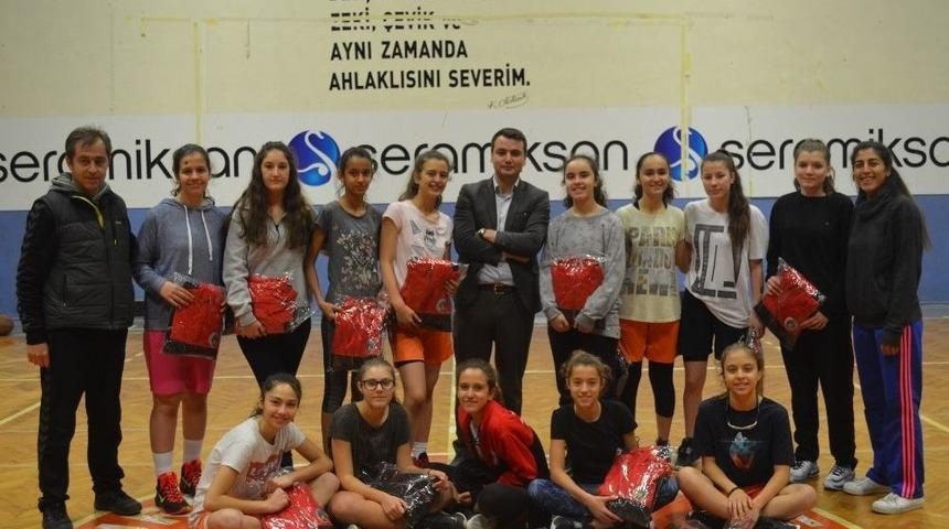 Başkan Şirin&rsquo;den Şampiyonlara Jest