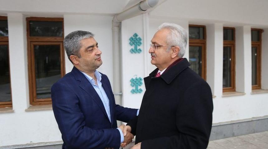 Başkan Başsoy Gazetecileri Unutmadı