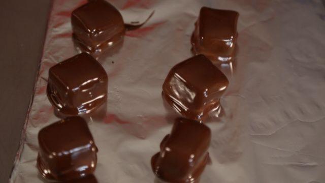 Çikolata kaplı lokum nasıl yapılır?