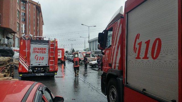 (özel Haber) Başakşehir Ayakkabıcılar Sitesi’nde Yangın Çıktı