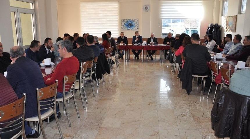 Başkan &Ouml;zkan, Mimar Ve M&uuml;hendislerle Buluştu