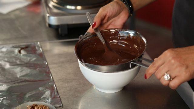 Evde çikolata yaparken dikkat edilmesi gerekenler nelerdir?