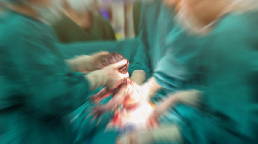 Özel hastanede skandal! Doğum anını sosyal medyadan yayınladılar