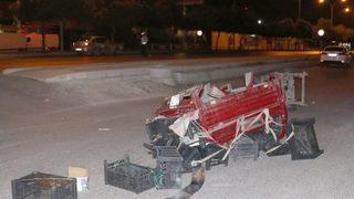 Kontrolden Çıkan Otomobil Elektrikli Bisiklete Çarptı: 1 Yaralı