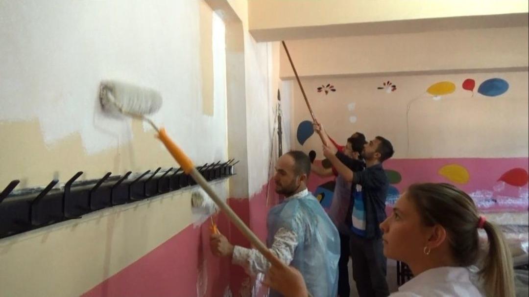 (&ouml;zel Haber) Fedakar &Ouml;ğretmenler Okullarını Eğitim-&ouml;ğretime Hazırlıyor