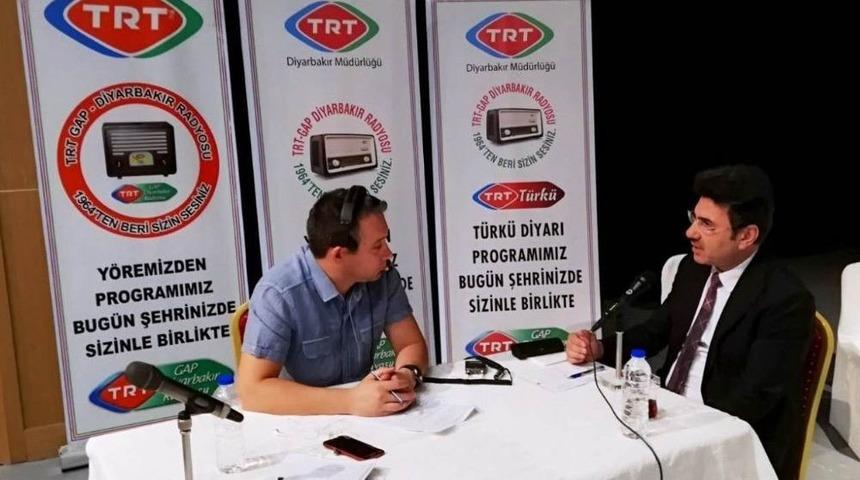 Rekt&ouml;r Karacoşkun Trt Gap Radyosu&rsquo;nun Konuğu Oldu