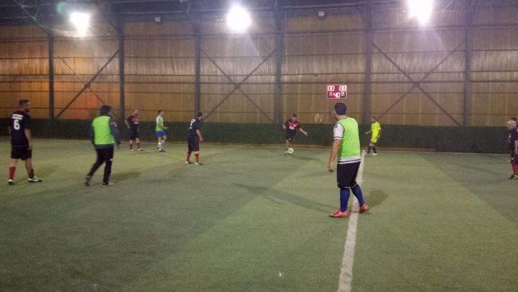 Van Basını Ve Zabıta Çim Sahada Ter Döktü G5