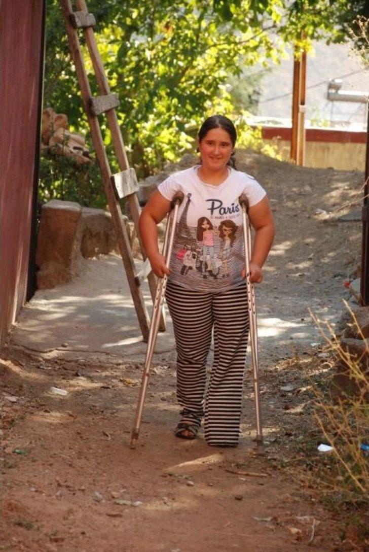 (özel Haber) Yol Yapılmazsa İlayda Okula Gidemeyecek G4