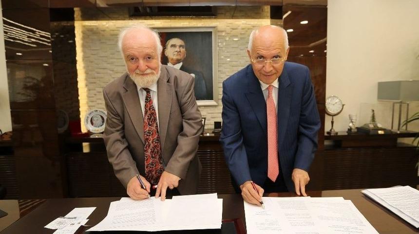 Doktor Adayları Yenimahallelileri Muayene Edecek