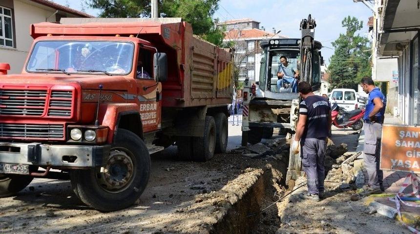 Erbaa Belediyesi İ&ccedil;me Suyu, Kanalizasyon Ve Yağmur Suyu Altyapı &Ccedil;alışması Başlattı.