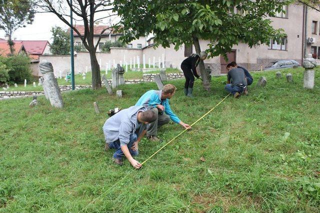 Tika Bosna Hersek’te Osmanlı Şehitliğini Düzenliyor