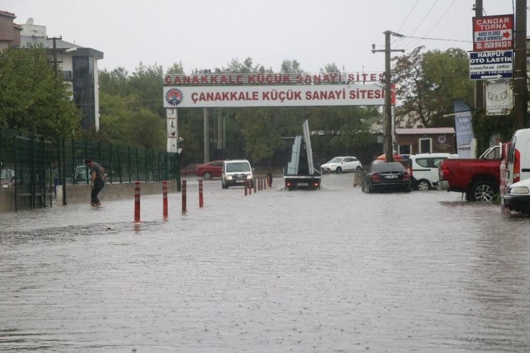 &Ccedil;anakkale&rsquo;de Sokaklar G&ouml;le D&ouml;nd&uuml;