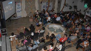 100 Yaş Evinde İftarlık Gazoz Filmi Gösterimi