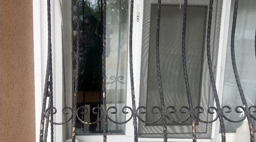 İstanbul&rsquo;da Operasyonda &Ccedil;ıkan &Ccedil;atışmada 1 &Ouml;rg&uuml;t &Uuml;yesinin &Ouml;l&uuml; Ele Ge&ccedil;irildiği Bildirildi