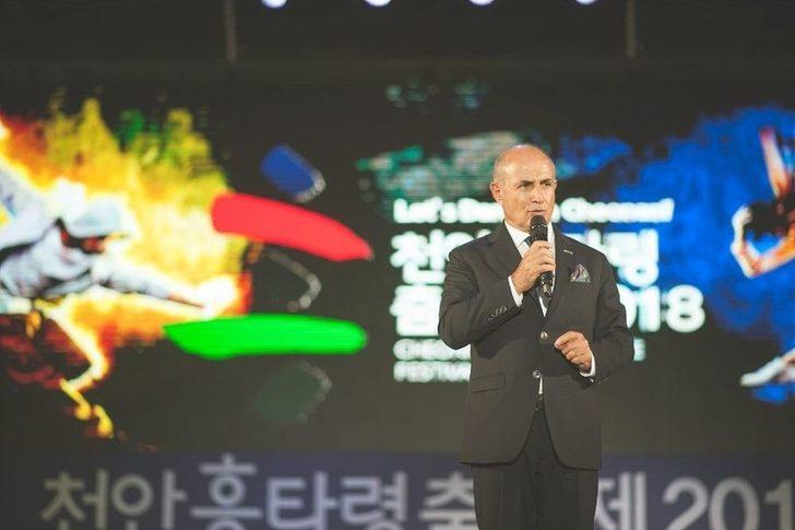 Başkan Akgün: "festivaller Dünya Barışına Hizmet Eden En İyi Faaliyettir" G1