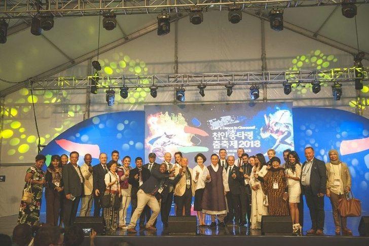 Başkan Akgün: "festivaller Dünya Barışına Hizmet Eden En İyi Faaliyettir" G4