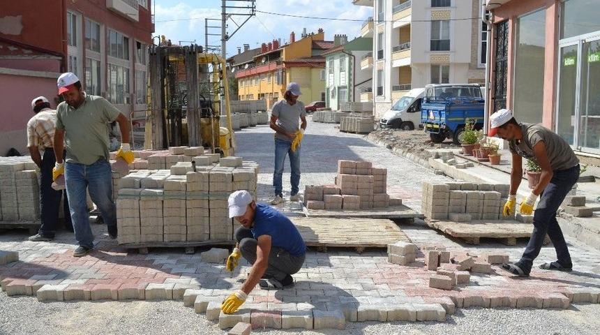 Şuhut’ta Yollar Yenileniyor