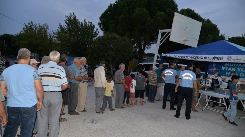 Büyükşehir Belediyesi İftar Sofraları Kuruyor