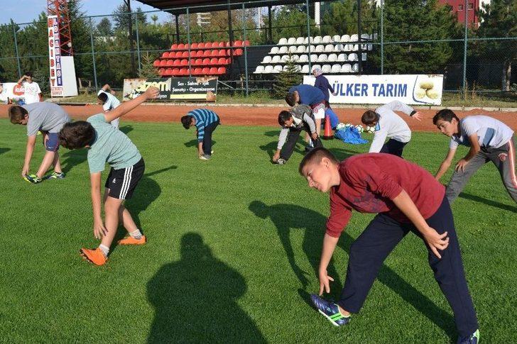 Minik Yıldızlar Geleceğe Umut Saçıyor G3