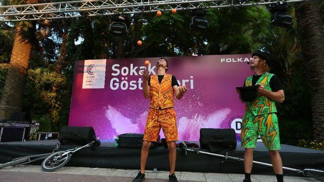 Dünyanın En İyi Sokak Gösterileri İef’te