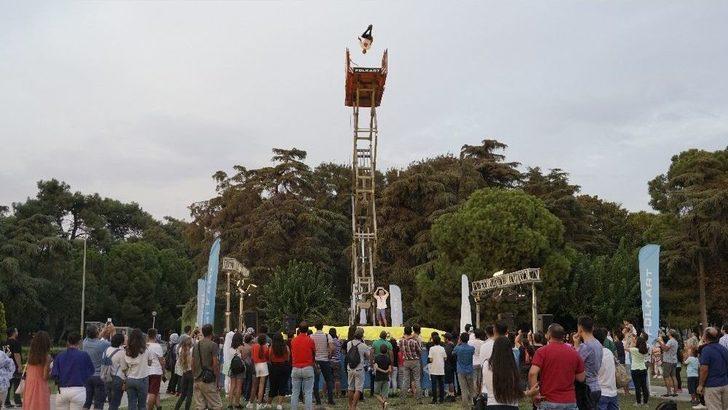 Dünyanın En İyi Sokak Gösterileri İef’te G2