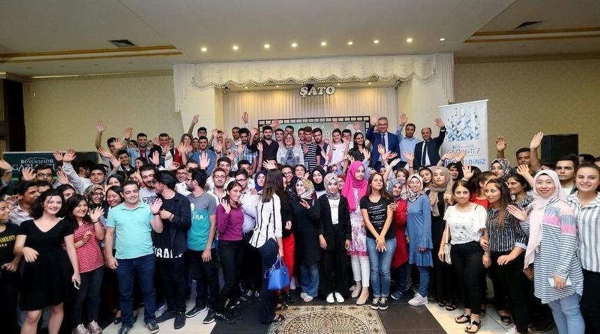 Şahin, Başarılı Öğrencilerle Buluştu