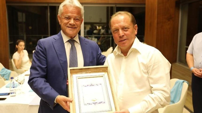 Tatar Başkanın Marmaris Sevgisi