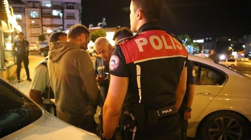 Tekirdağ&rsquo;da &Ccedil;eşitli Su&ccedil;lardan Aranan 12 Kişi Yakalandı