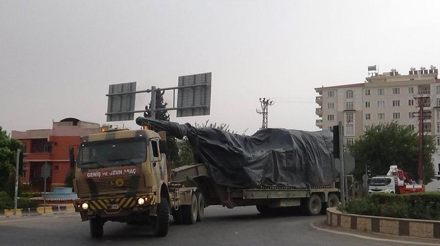 İldib Sınırına Fırtına Obüs Topları Sevk Edildi