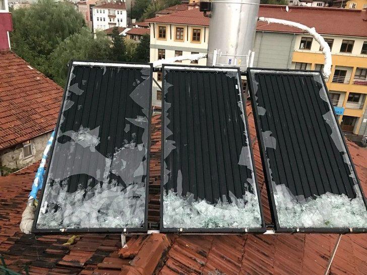 Kastamonu’da Etkili Olan Dolu Araçlara Zarar Verdi G4