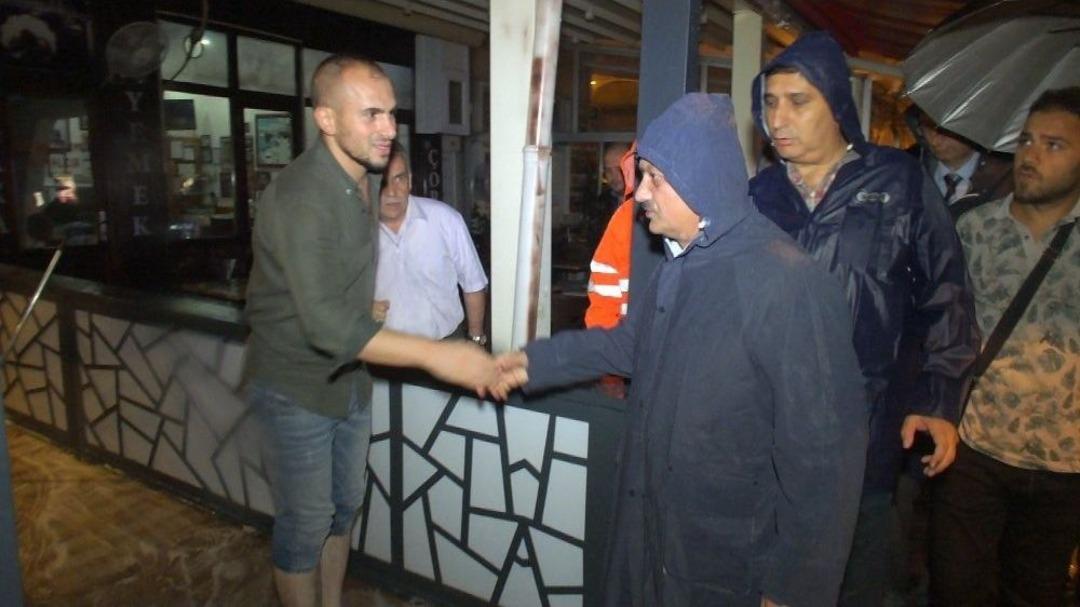 Vali Yazıcı: &ldquo;metrekareye 130,6 Kg Yağış D&uuml;şt&uuml;, Bu Bir Afet&rdquo;