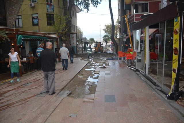 Selin vurduğu Bandırma'daki hasar gün ağarınca ortaya çıktı