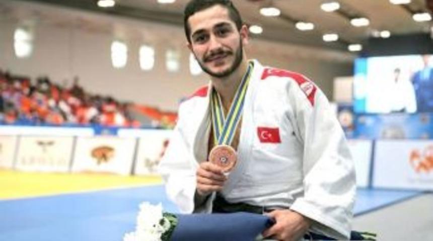 &Ccedil;aykur Rizespor Kul&uuml;b&uuml; Milli Judocusundan Milli Başarı