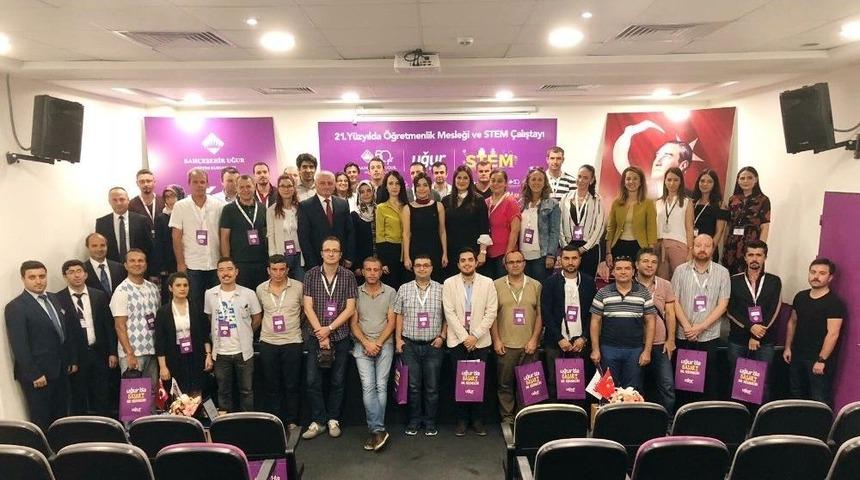 21. Y&uuml;zyılda &Ouml;ğretmenlik Mesleği Ve Stem &Ccedil;alıştayı Ger&ccedil;ekleştirildi