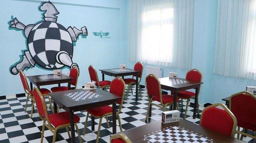 Satran&ccedil; Sınıflarında Yeni Hamle