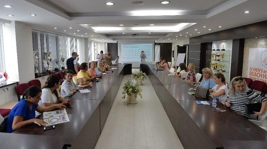 Muratpaşa Belediyesi&rsquo;nden Yerleşik Yabancılara T&uuml;rk&ccedil;e Kursu