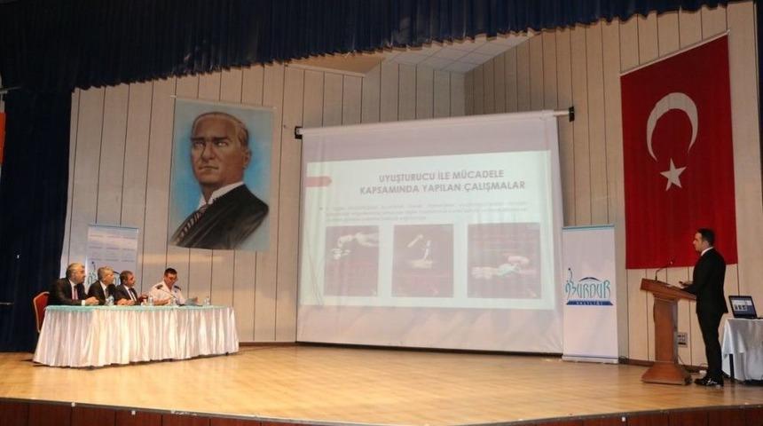 Burdur’da ‘uyuşturucu İle Mücadele’ Toplantısı Yapıldı