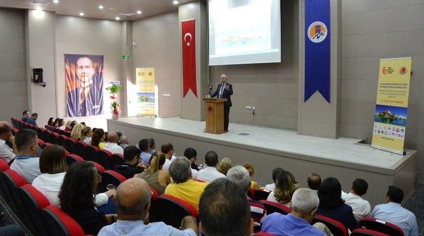 Meü’de ’uluslararası Eğitimde Ve Kültürde Akademik Çalışmalar Sempozyumu’