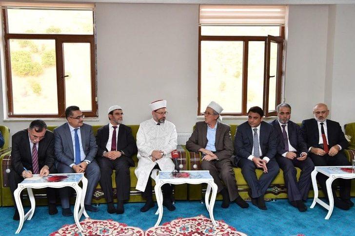 Diyanet İşleri Başkanı Erbaş: “gençlerimizi Bizden Koparmak İsteyenlere Fırsat Vermeyin” G4