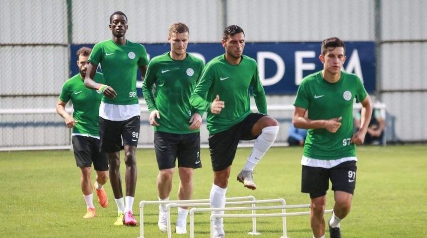 Çaykur Rizespor, Bursaspor Maçını Kazanıp, Galibiyetle Tanışmak İstiyor