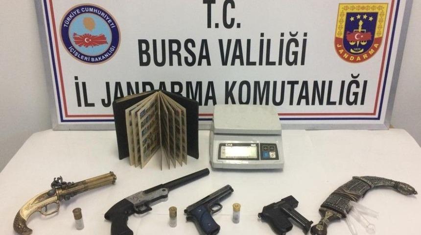 2 Çocuğu Zorla Alıkoyan Şüphelileri Jandarmanın Dikkati Ele Verdi