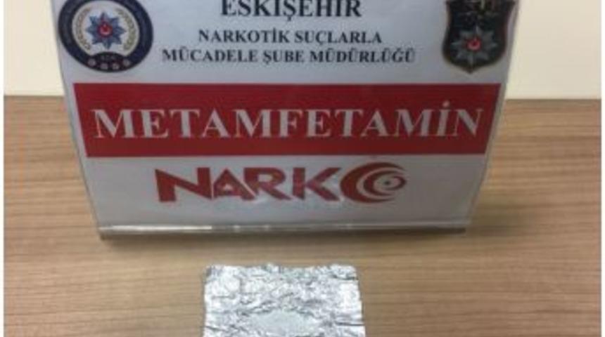 Narkotim Ve İstihbarat Ekipleri Aranan Şahsı Yakaladı