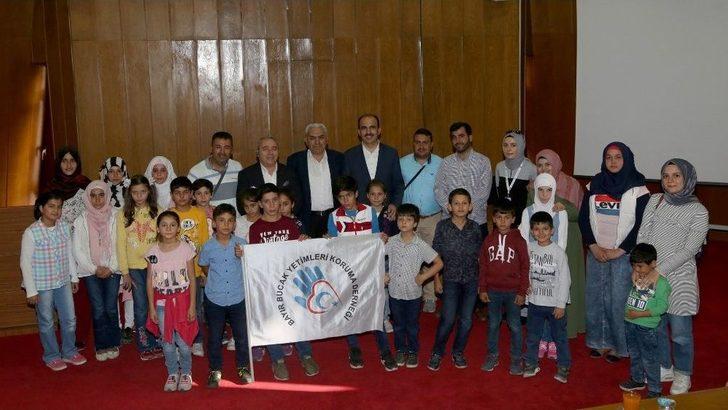 Başkan Altay, Yetim Türkmen Çocuklarla Buluştu